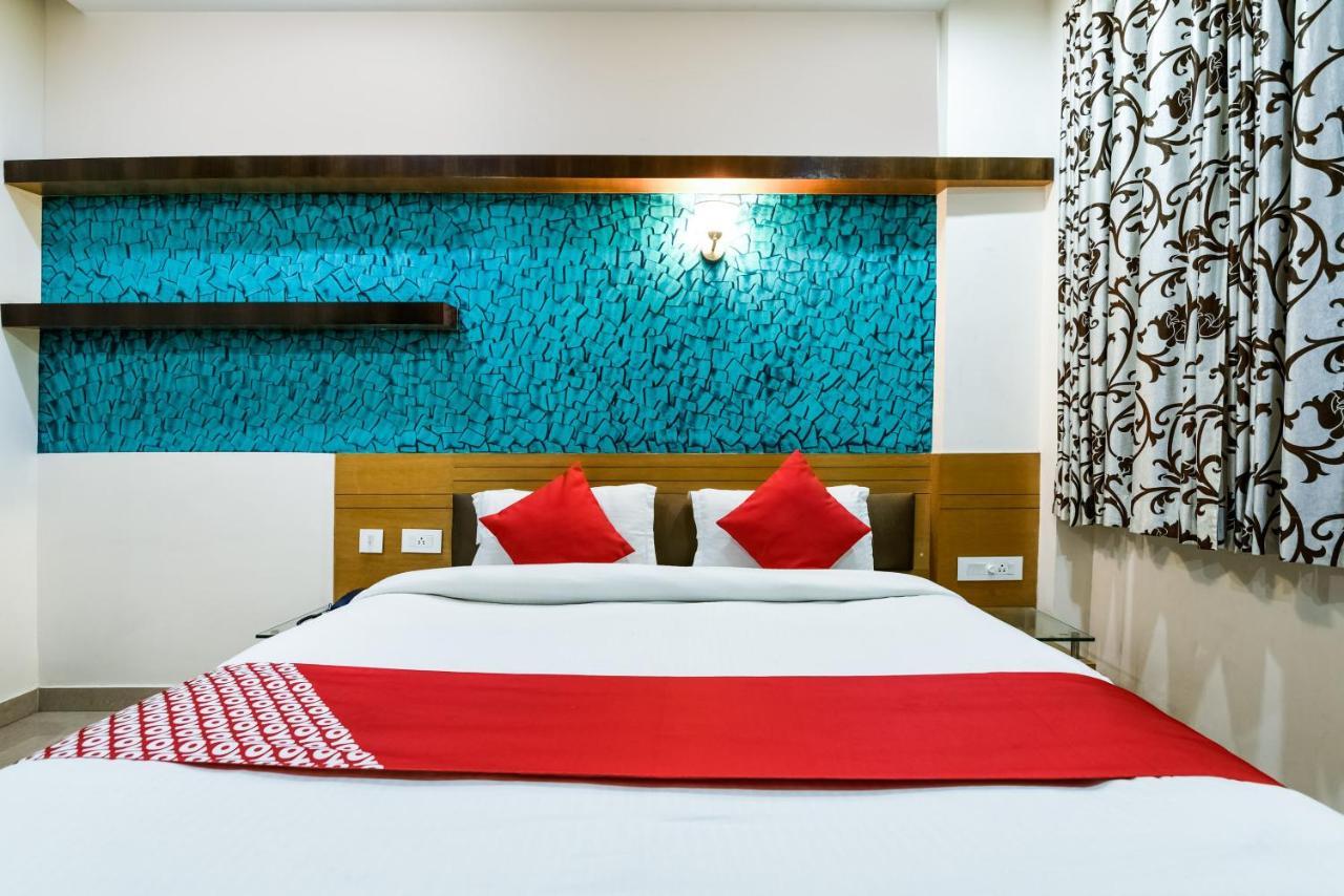 Oyo 30414 Hotel Us Residency Aurangabad  ภายนอก รูปภาพ