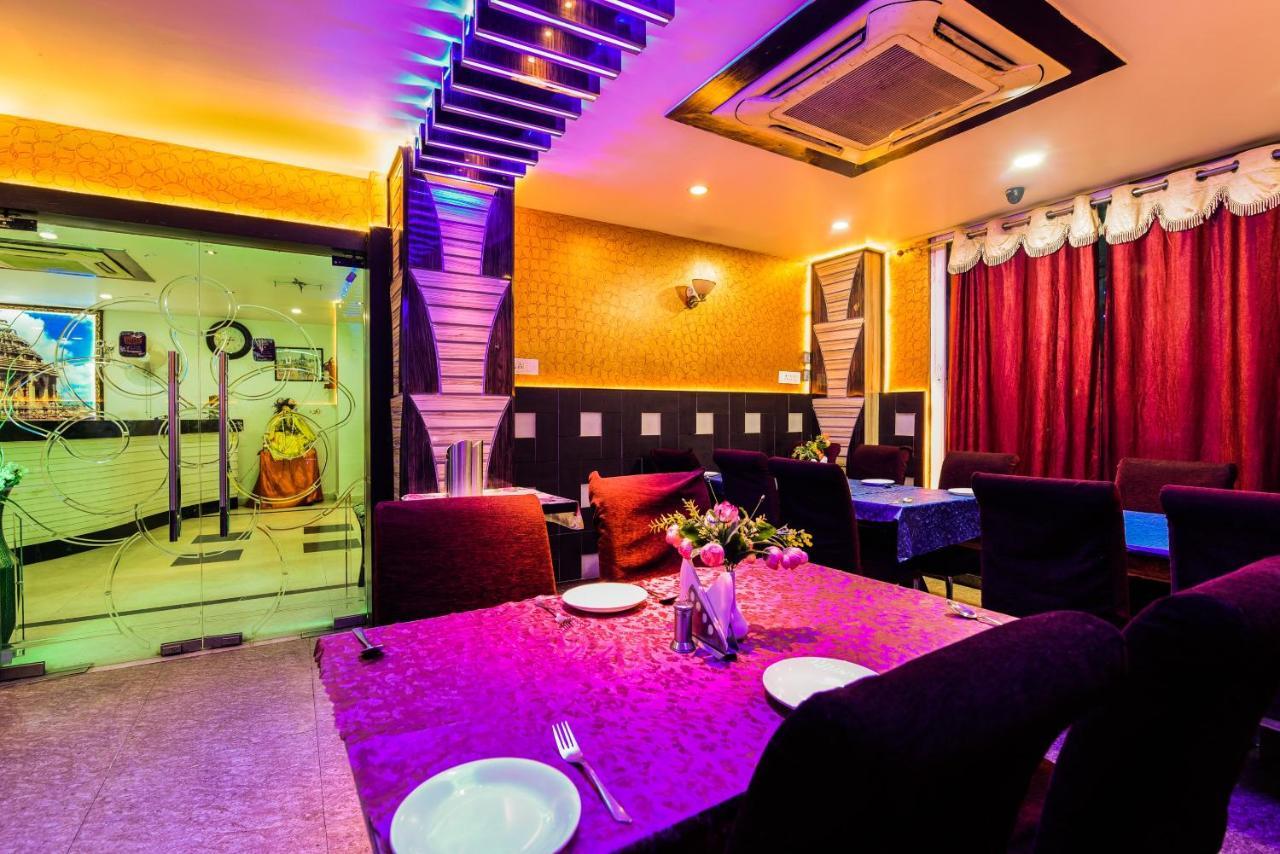Oyo 30414 Hotel Us Residency Aurangabad  ภายนอก รูปภาพ