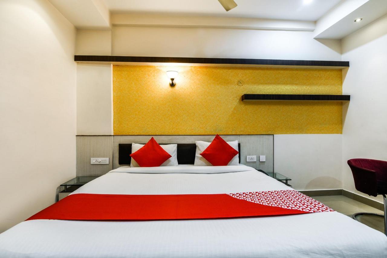 Oyo 30414 Hotel Us Residency Aurangabad  ภายนอก รูปภาพ