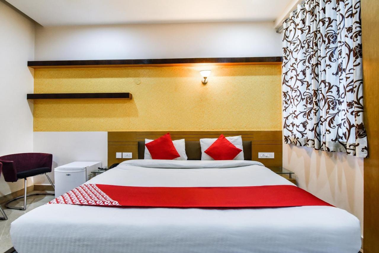 Oyo 30414 Hotel Us Residency Aurangabad  ภายนอก รูปภาพ